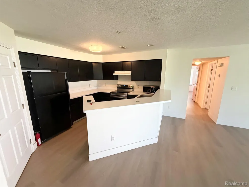 1336 HEATHERWOOD LANE Pittsfield Charter Township, MI 48108