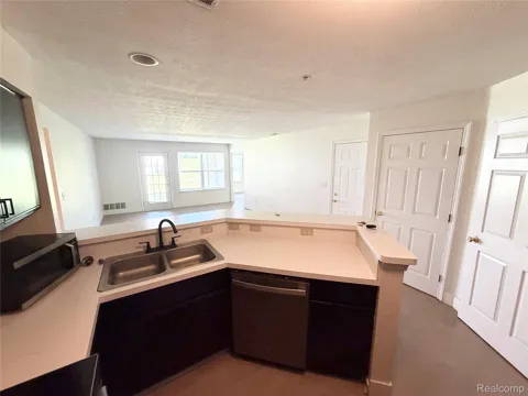 1336 HEATHERWOOD LANE