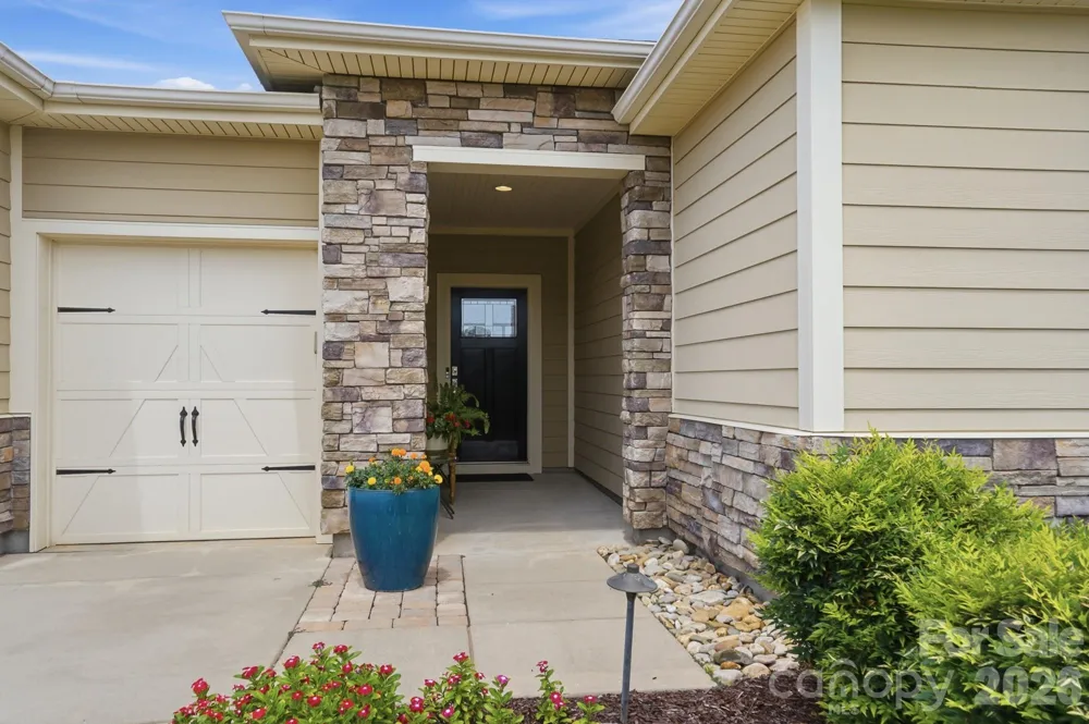 6127 Raven Rock Drive Denver, NC 28037