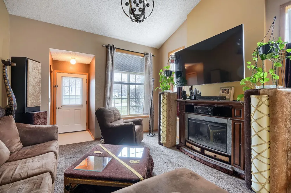 8731 Bechtel Avenue #136 Inver Grove Heights, MN 55076