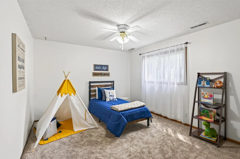 10665 Hummingbird Street NW Coon Rapids, MN 55433