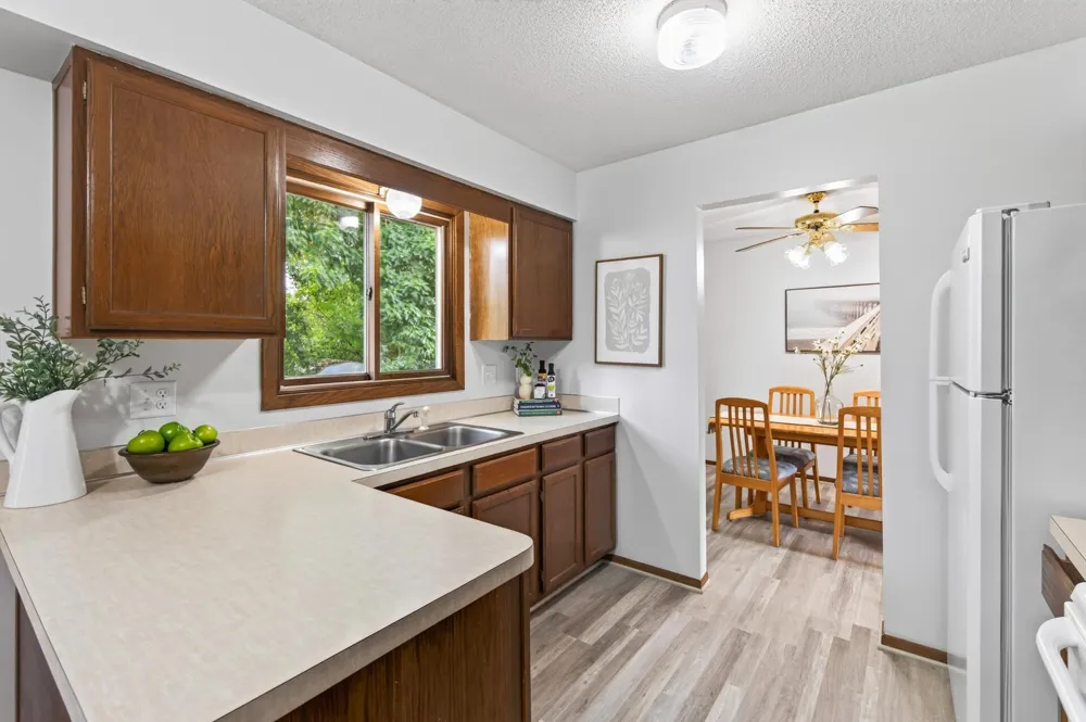 10665 Hummingbird Street NW Coon Rapids, MN 55433