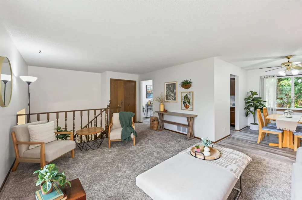 10665 Hummingbird Street NW Coon Rapids, MN 55433