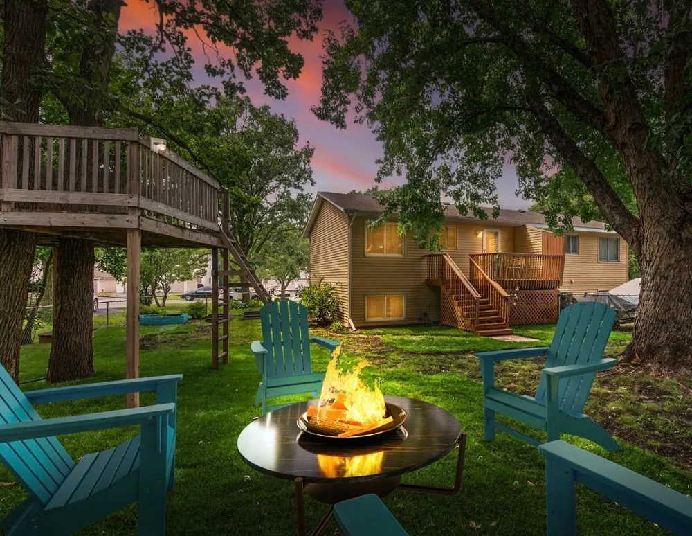 10665 Hummingbird Street NW Coon Rapids, MN 55433