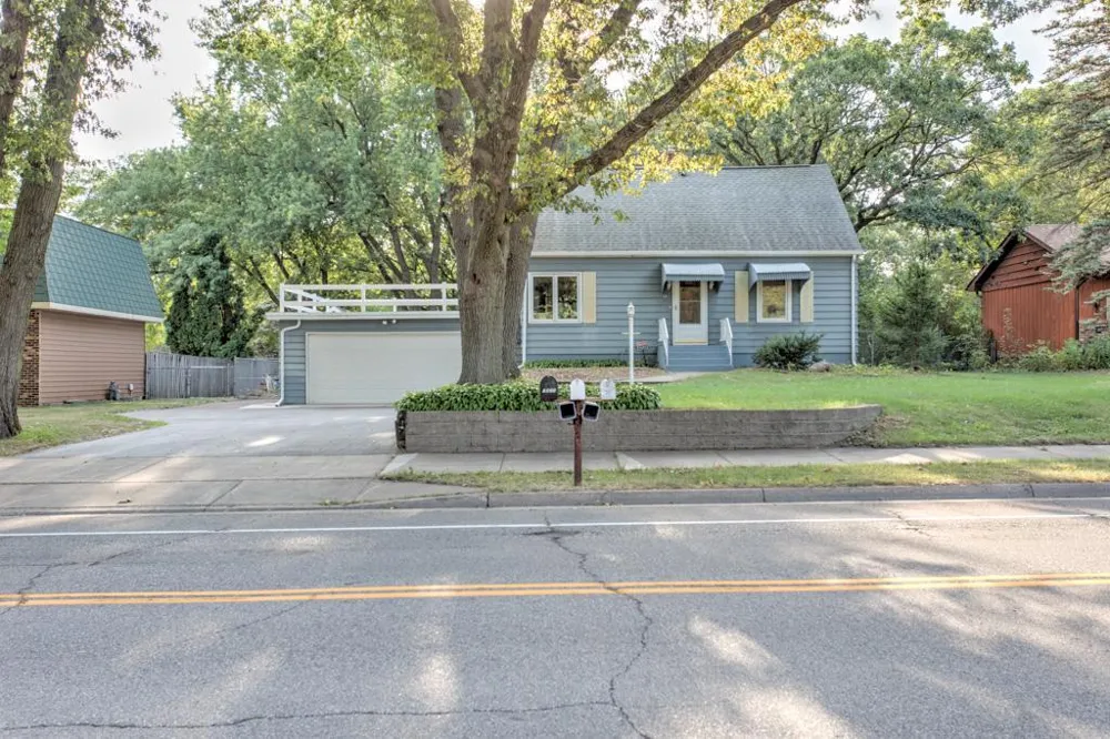7846 Long Lake Road Mounds View, MN 55112