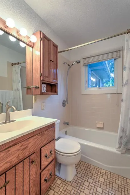 7846 Long Lake Road Mounds View, MN 55112