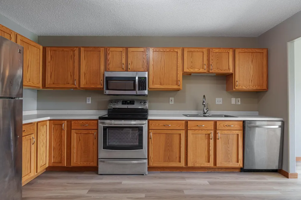 2017 32nd Avenue S Fargo, ND 58103