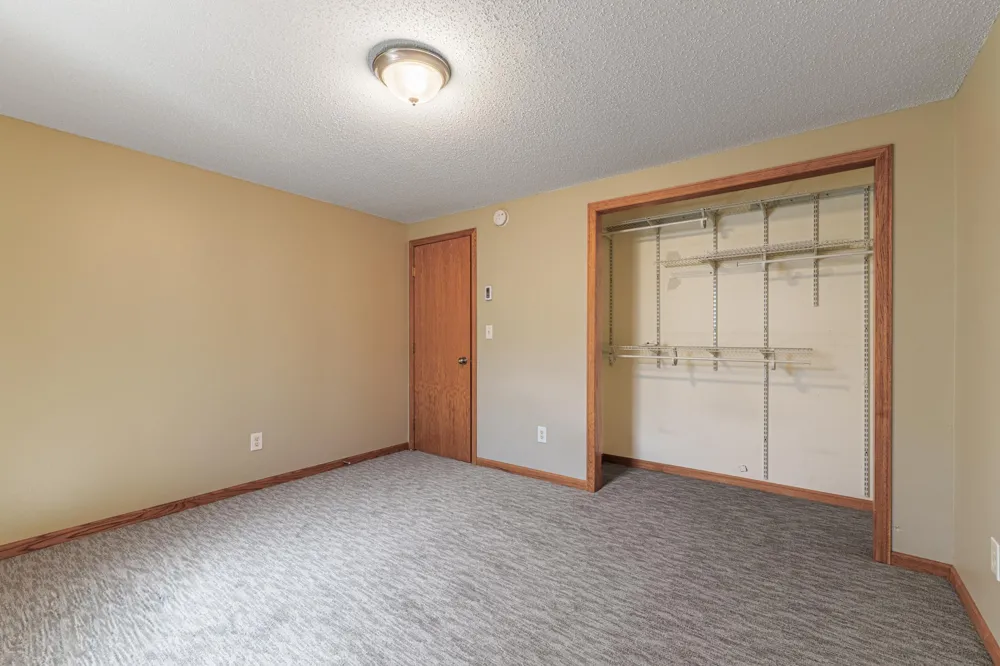 2017 32nd Avenue S Fargo, ND 58103