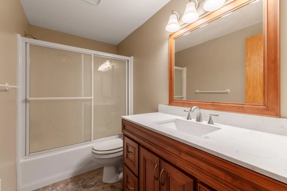 2017 32nd Avenue S Fargo, ND 58103