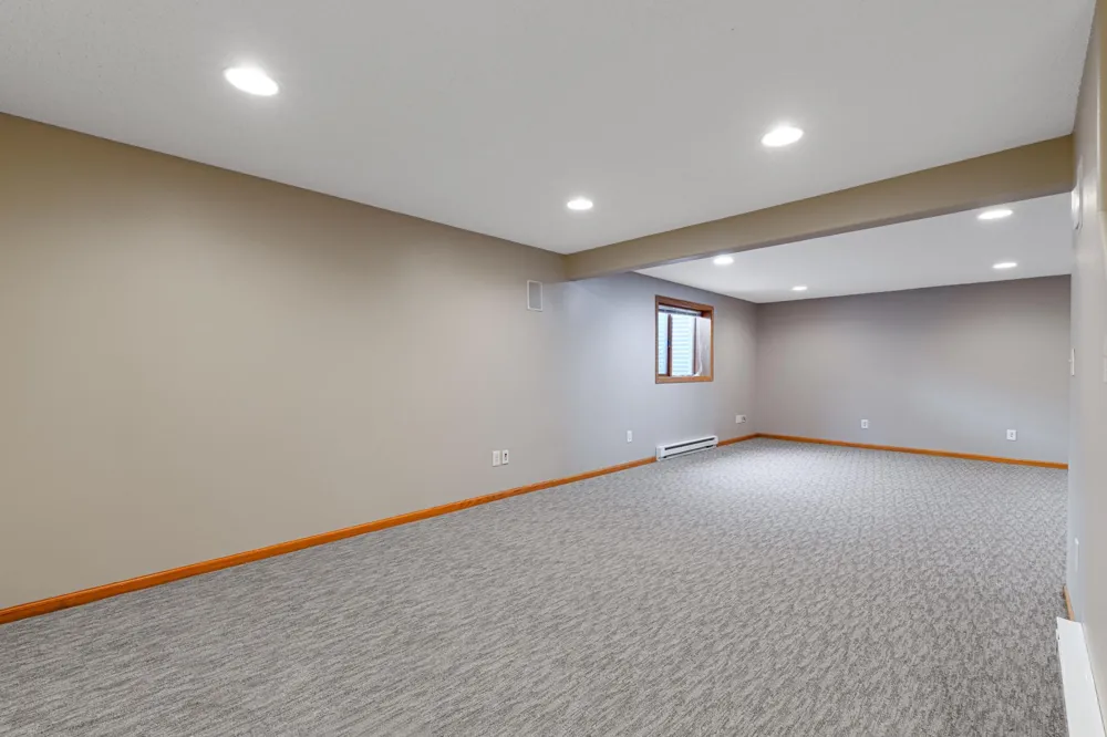 2017 32nd Avenue S Fargo, ND 58103