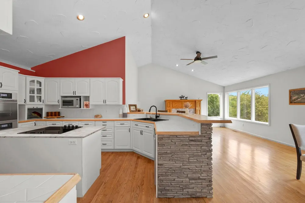 N6690 870th Street River Falls, WI 54022