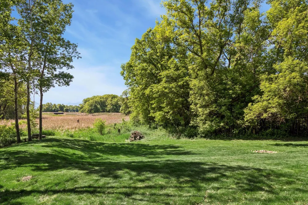 18706 Kanabec Court Lakeville, MN 55044