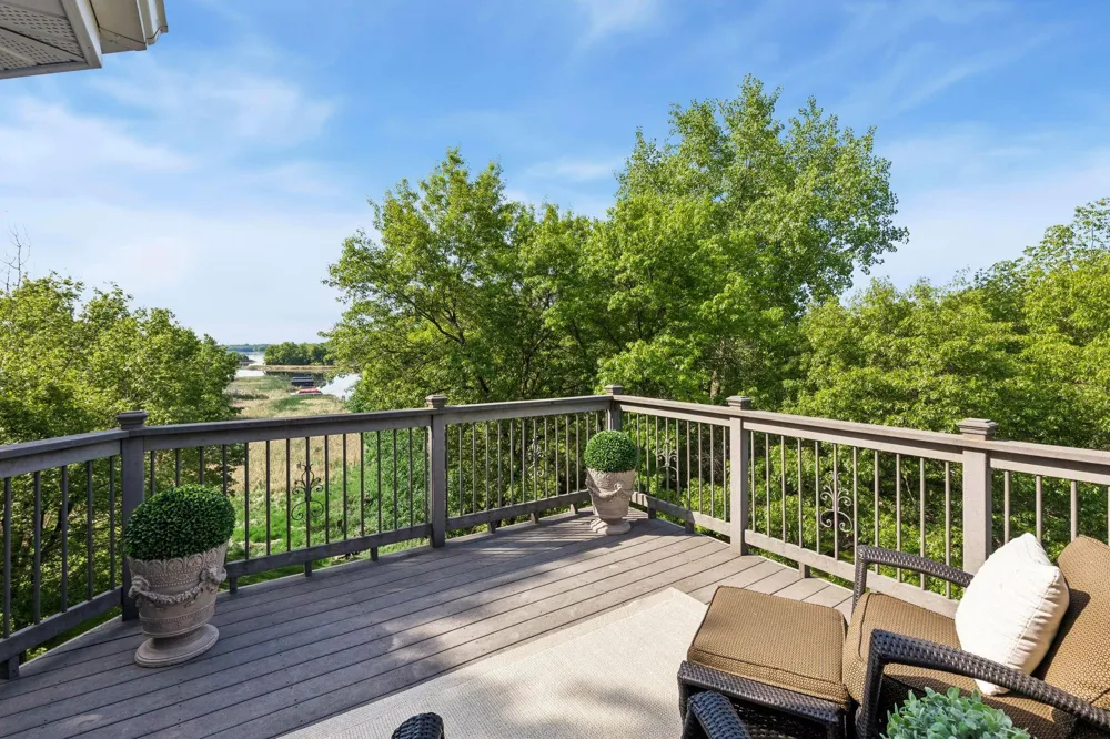 18706 Kanabec Court Lakeville, MN 55044