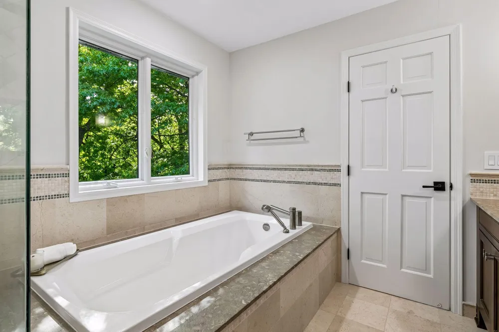18706 Kanabec Court Lakeville, MN 55044