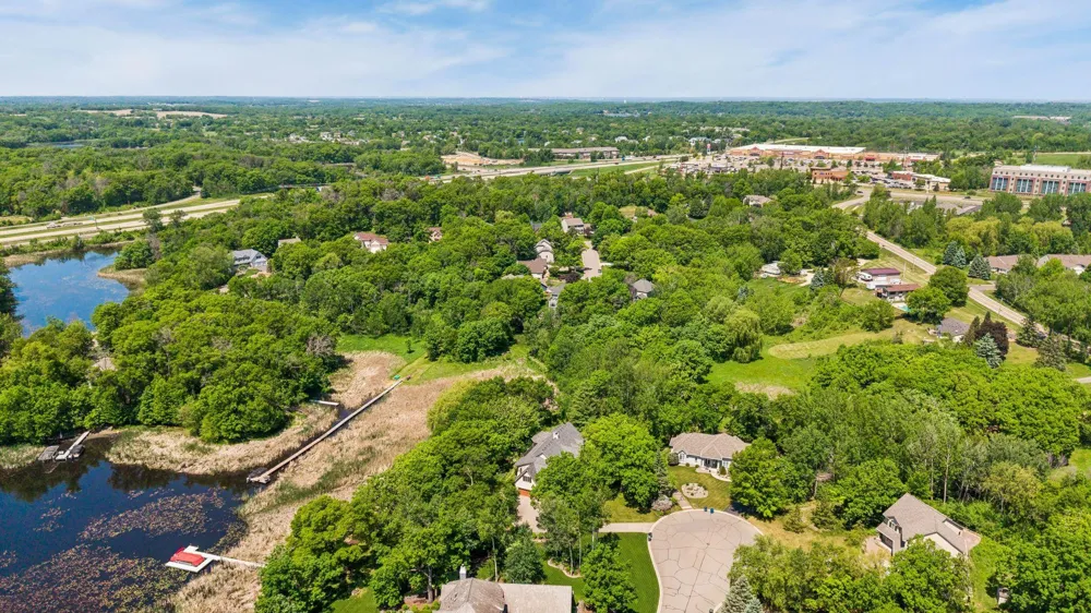 18706 Kanabec Court Lakeville, MN 55044