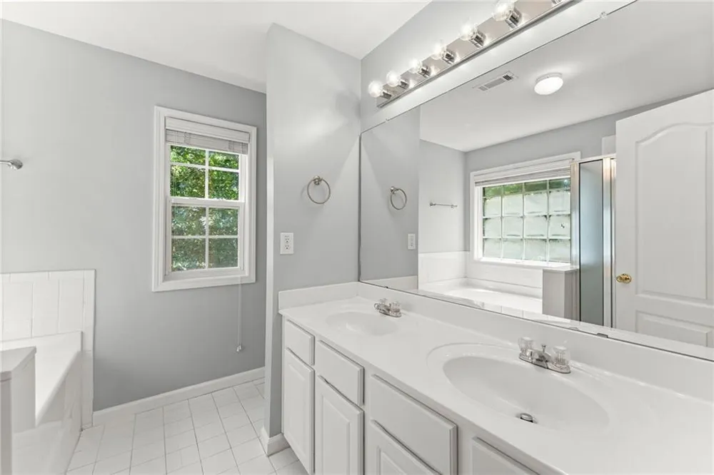 446 Sandtrap Lane Buford, GA 30518