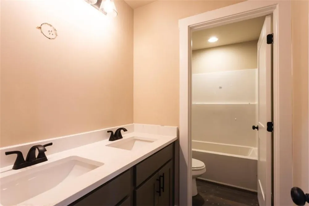 3705 Stone Lea Drive Oxford, GA 30054