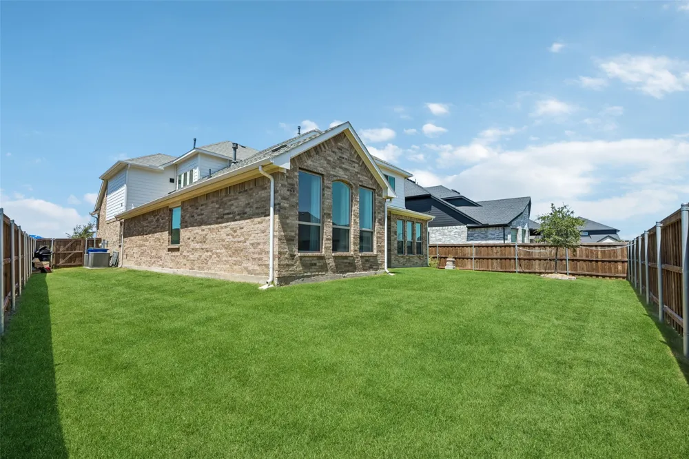 1804 Landing Street Mansfield, TX 76063
