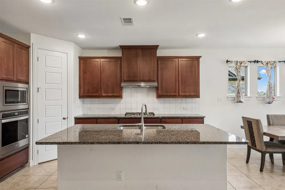 1804 Landing Street Mansfield, TX 76063