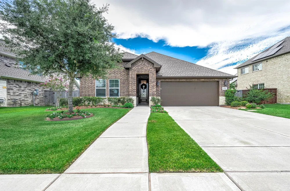 2710 Summer Indigo Trail Pearland, TX 77089