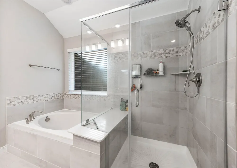 2710 Summer Indigo Trail Pearland, TX 77089