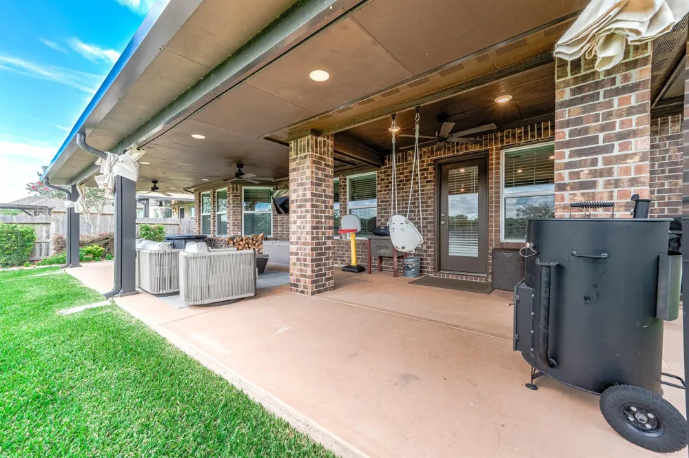 2710 Summer Indigo Trail Pearland, TX 77089