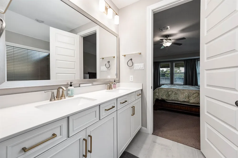 2710 Summer Indigo Trail Pearland, TX 77089