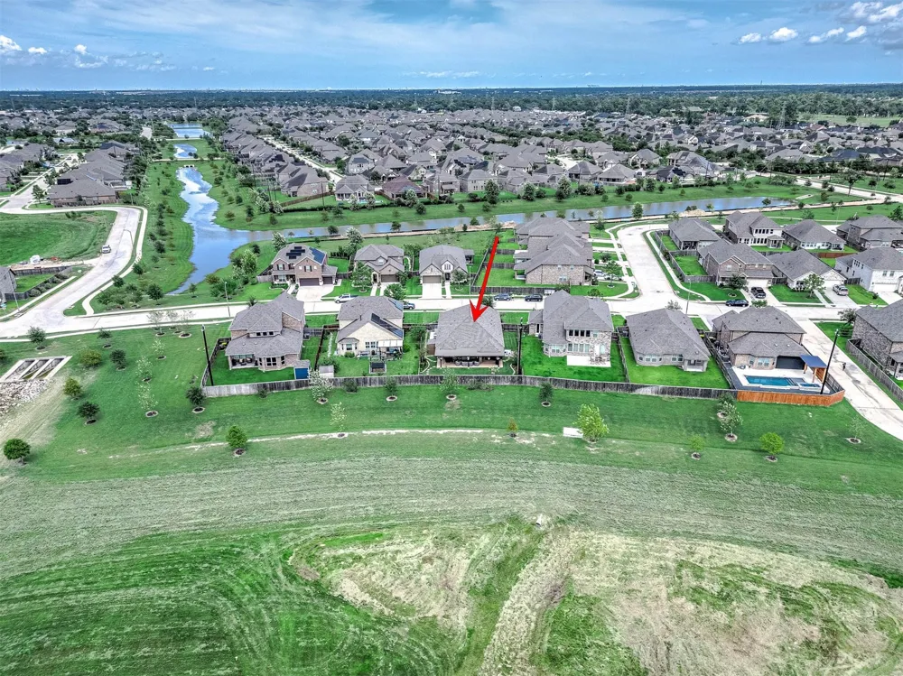 2710 Summer Indigo Trail Pearland, TX 77089
