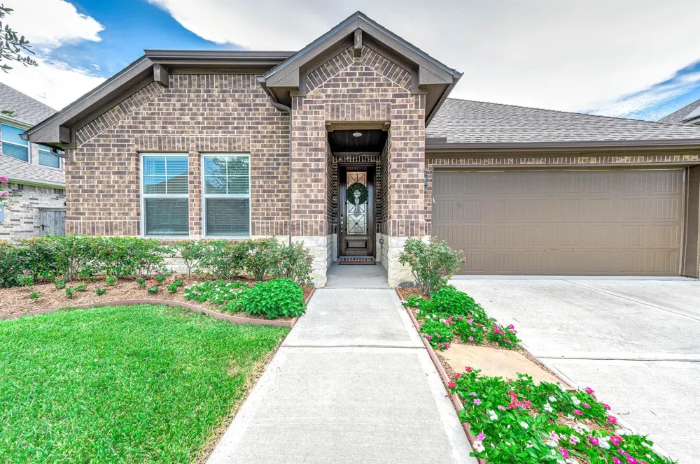 2710 Summer Indigo Trail Pearland, TX 77089