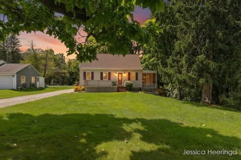 475 Northland Court NE