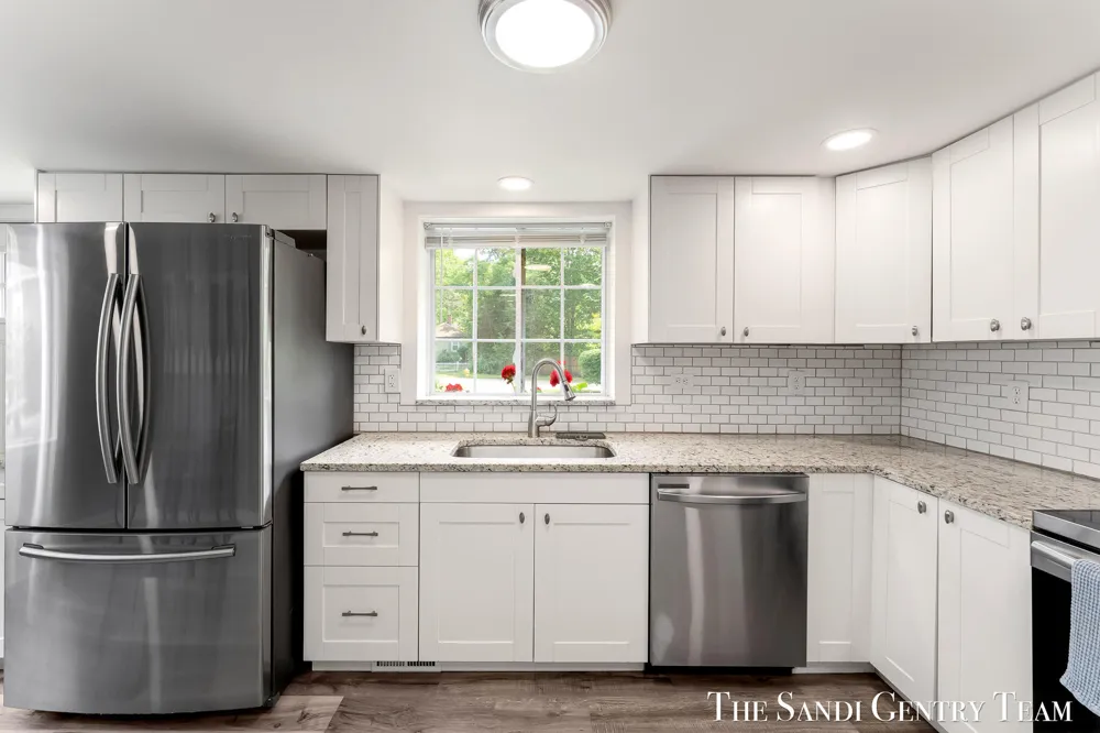 16837 Ferry Street Spring Lake, MI 49456