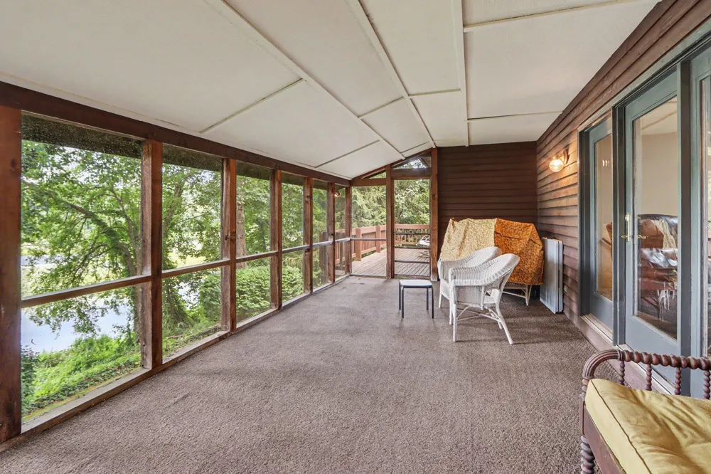 9808 Oak Forest Circle Kalamazoo, MI 49009