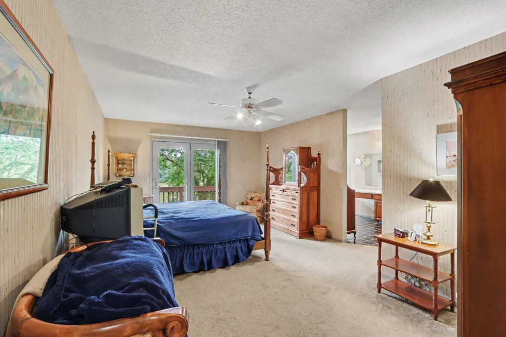 9808 Oak Forest Circle Kalamazoo, MI 49009