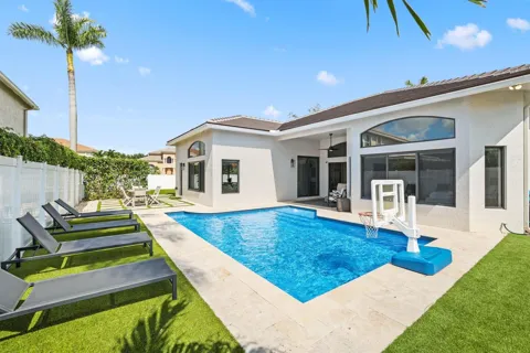 6373 Shadow Creek Village Circle