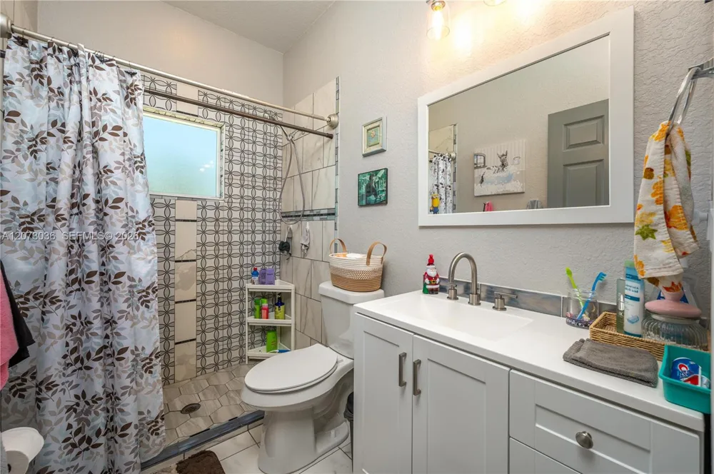 182 Woodstork Way Frostproof, FL 33843