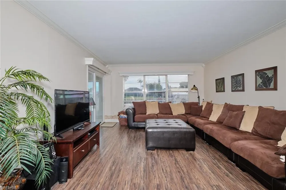 4707 SE 5th Avenue #102 Cape Coral, FL 33904