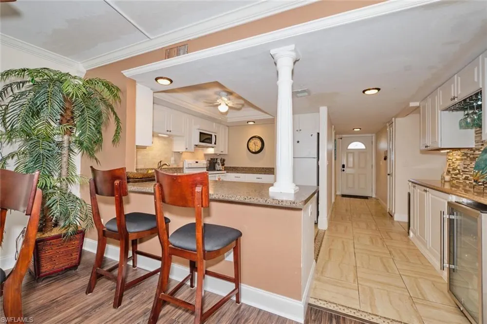 4707 SE 5th Avenue #102 Cape Coral, FL 33904