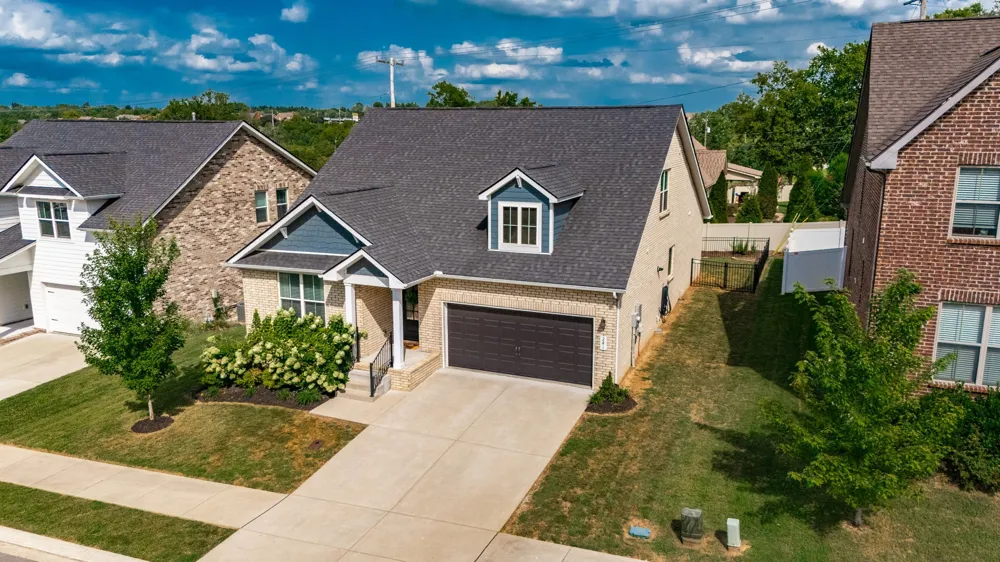 241 Griffin Ln Gallatin, TN 37066