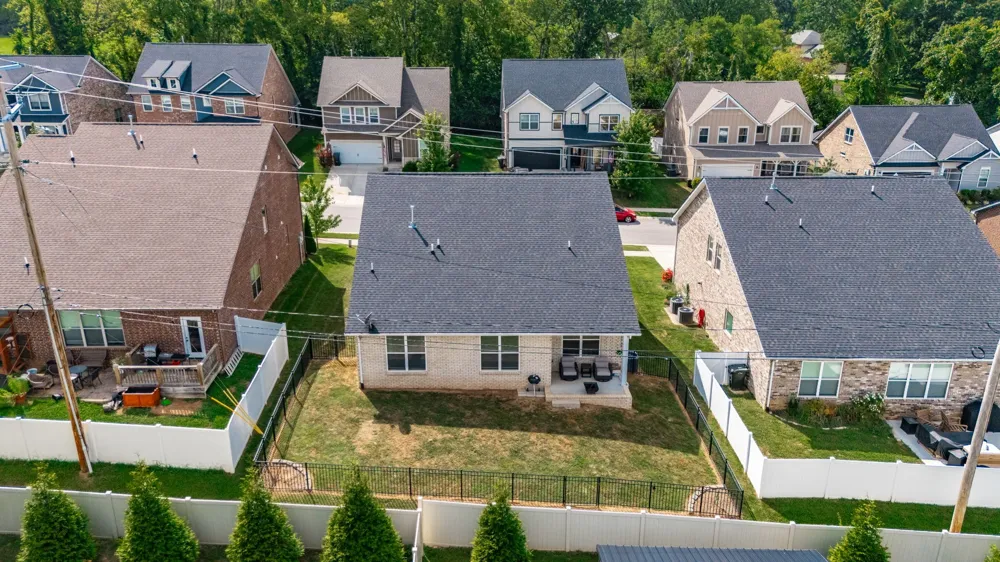 241 Griffin Ln Gallatin, TN 37066