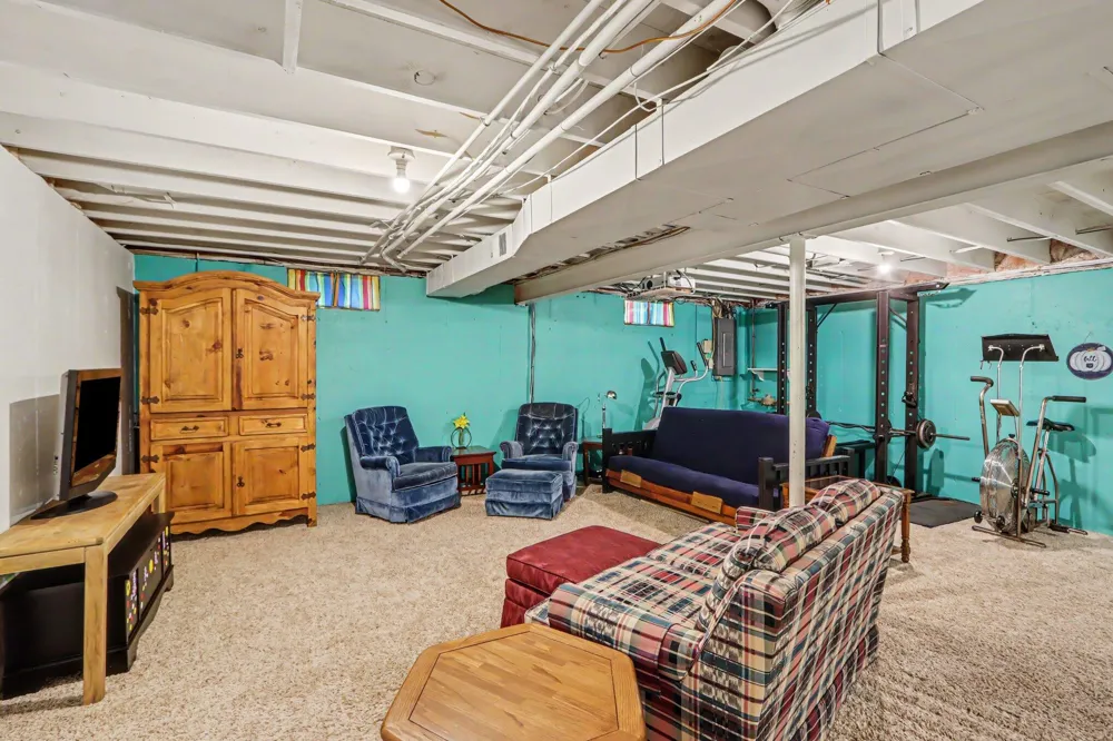 8330 Valleywood Lane Portage City, MI 49024
