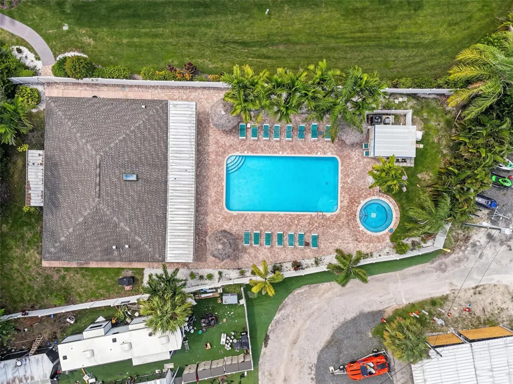 900 COVE CAY DRIVE #2B Clearwater, FL 33760
