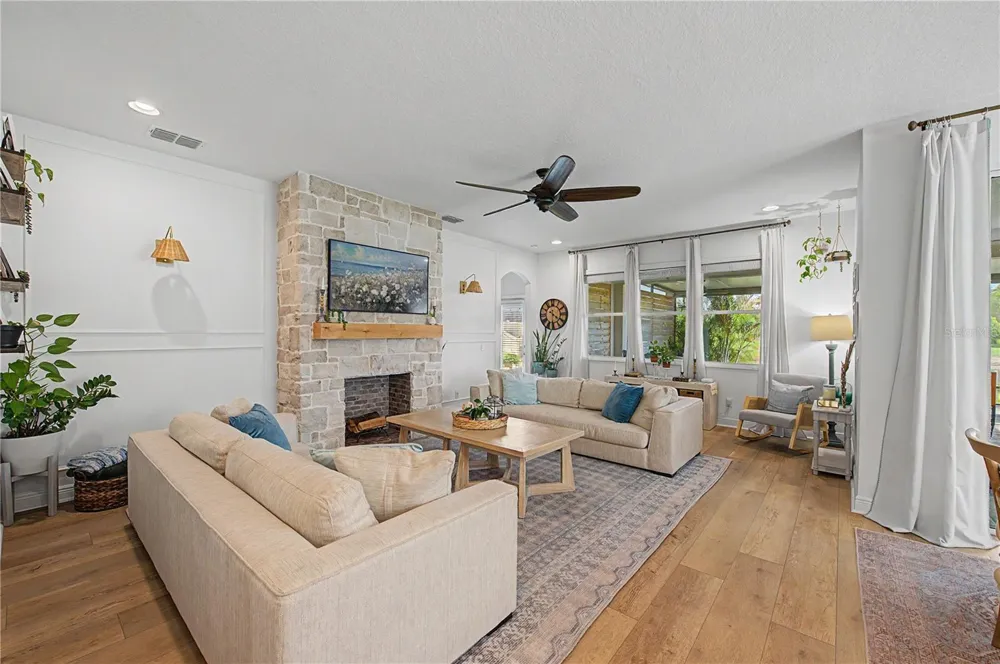 19308 BREYNIA DRIVE Lutz, FL 33558