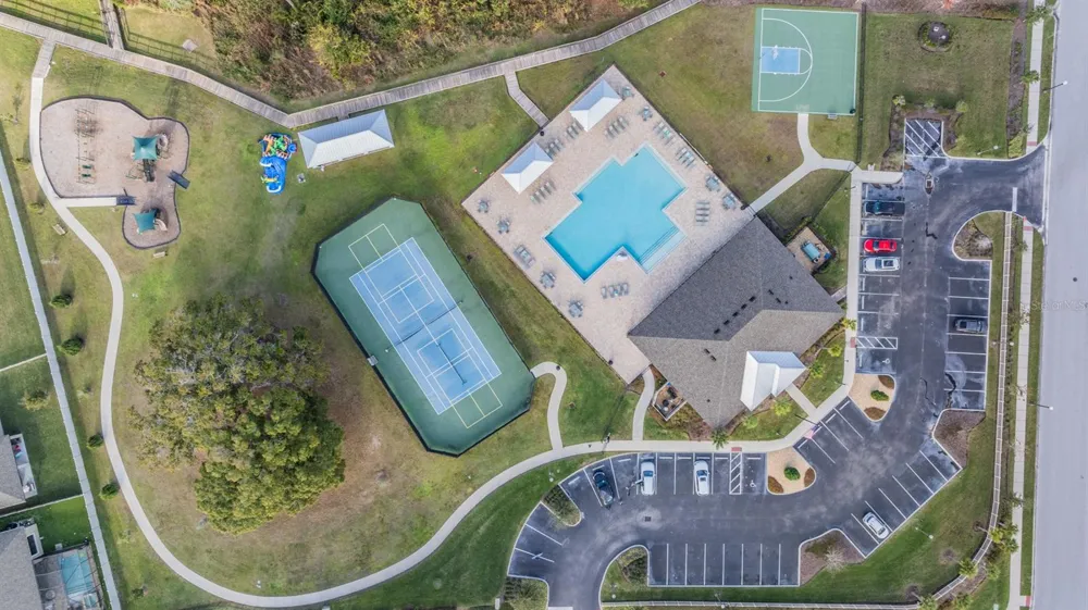 19308 BREYNIA DRIVE Lutz, FL 33558