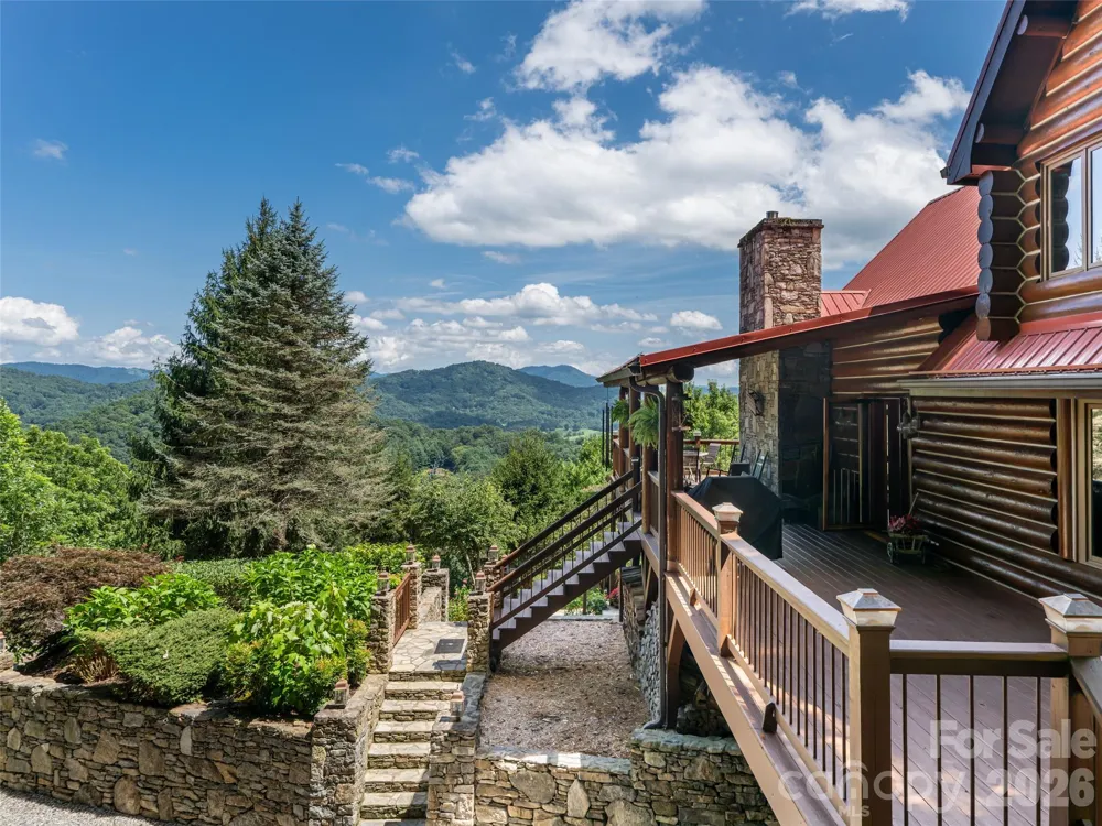 95 Splendor Ridge Waynesville, NC 28785