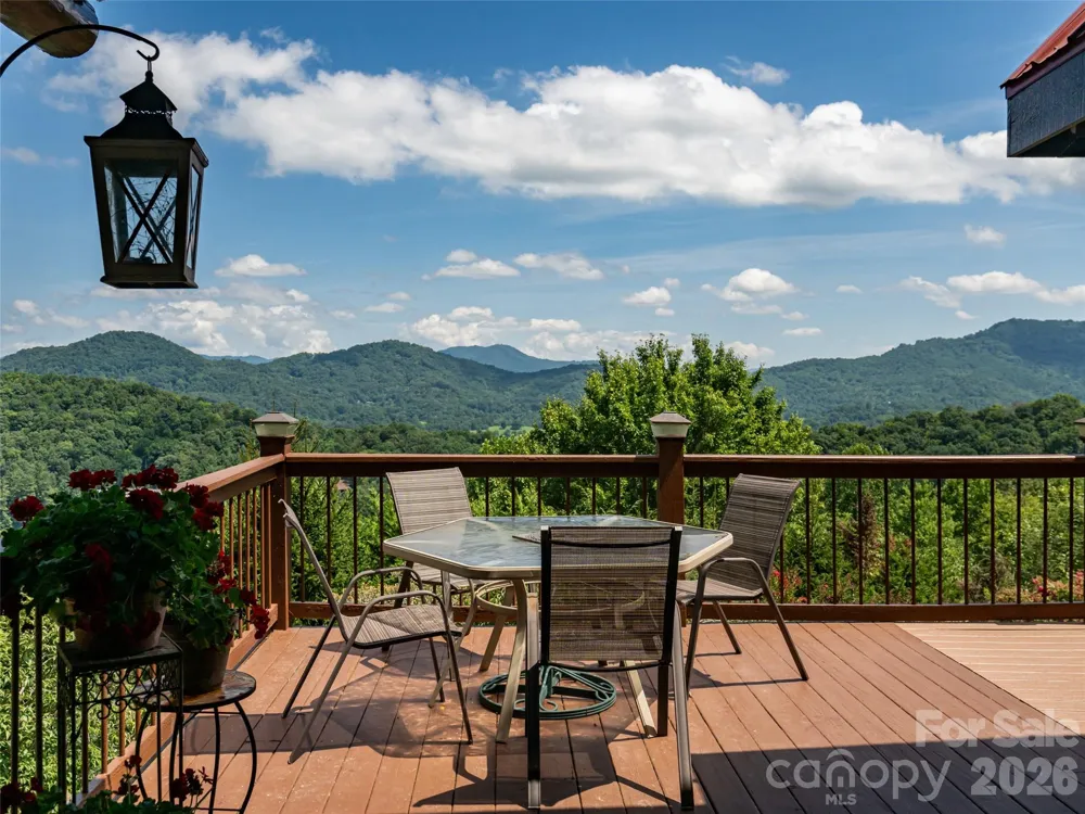 95 Splendor Ridge Waynesville, NC 28785