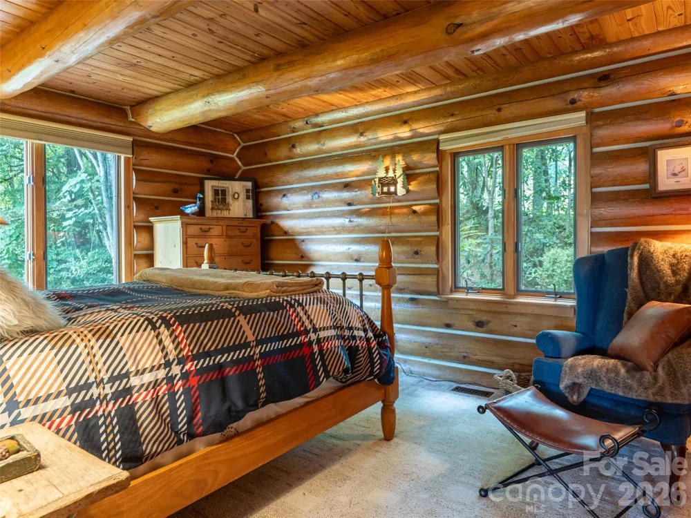95 Splendor Ridge Waynesville, NC 28785
