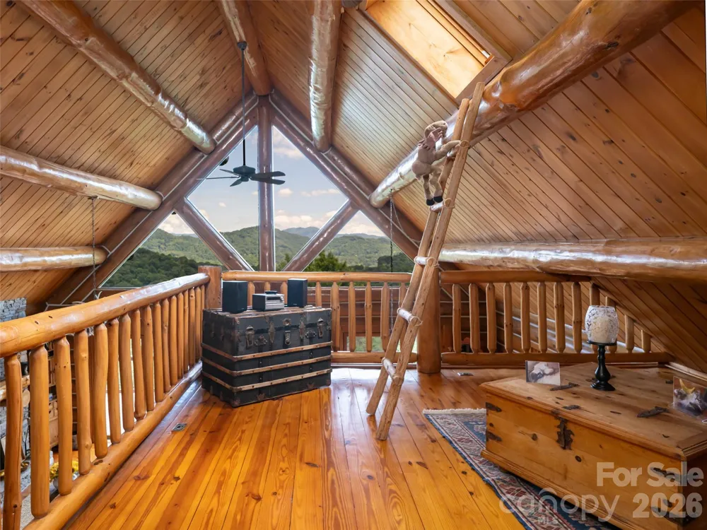 95 Splendor Ridge Waynesville, NC 28785