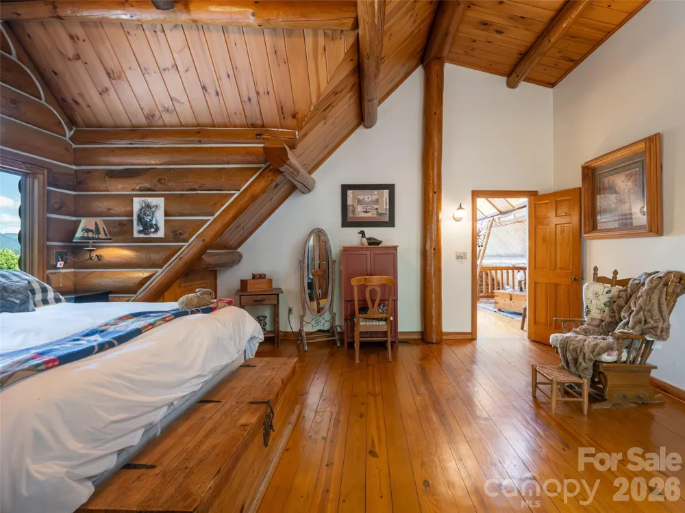 95 Splendor Ridge Waynesville, NC 28785