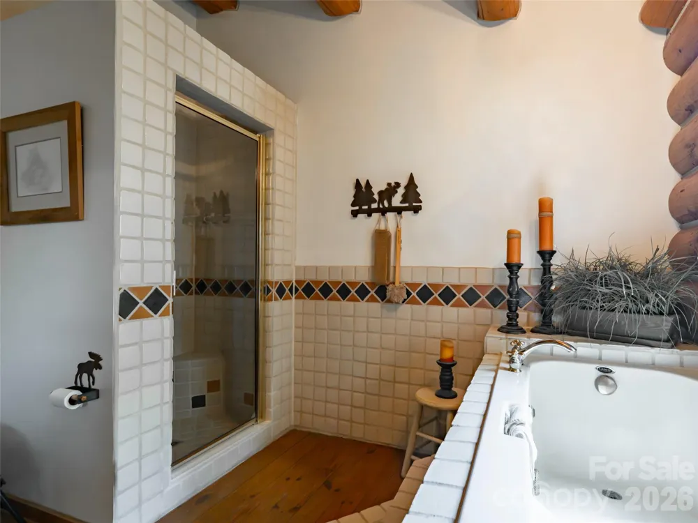 95 Splendor Ridge Waynesville, NC 28785