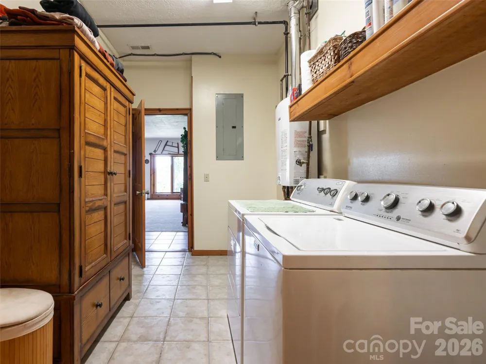 95 Splendor Ridge Waynesville, NC 28785